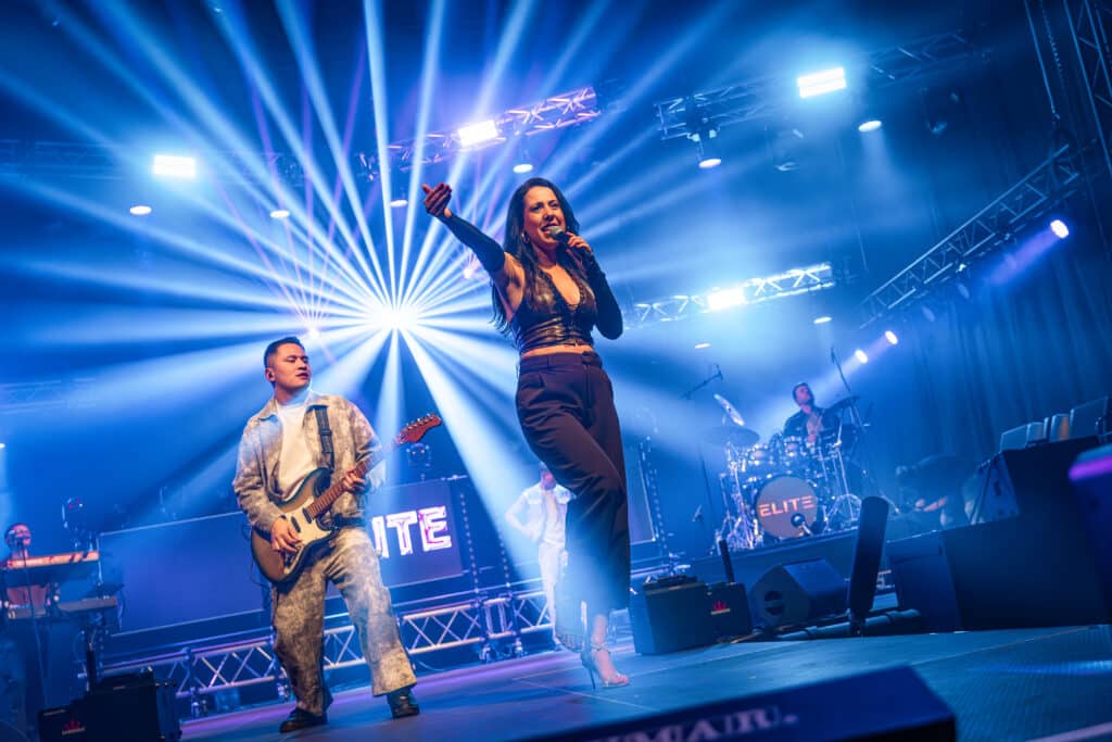 Evenementenvergunning voor tentfeest en lokaal festival - ONLY BANDS