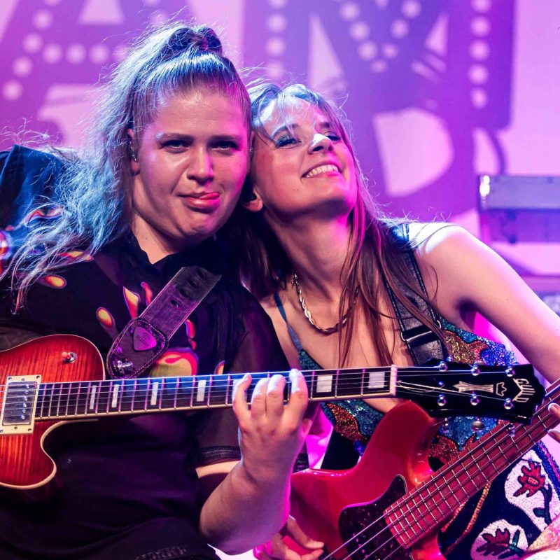 Coverband Steam Sister boeken bij ONLY BANDS. Steam Sister is bekend van The Headliner op RTL4