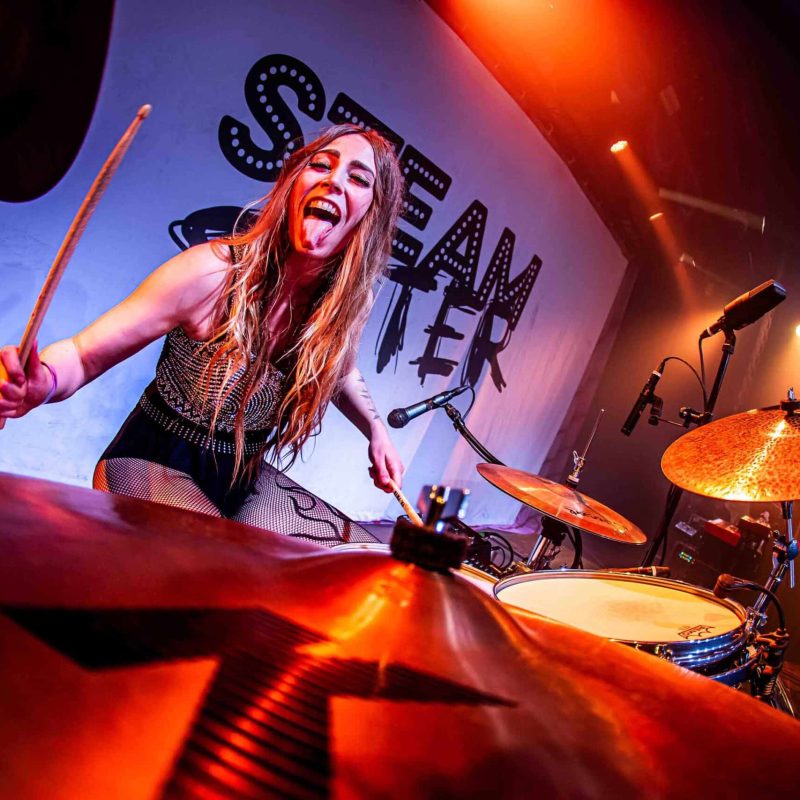 Coverband Steam Sister boeken bij ONLY BANDS. Steam Sister is bekend van The Headliner op RTL4