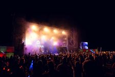 Coverband THE TOUR boeken bij ONLY BANDS