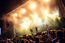 Coverband THE TOUR boeken bij ONLY BANDS