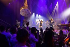 Coverband THE TOUR boeken bij ONLY BANDS