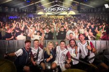 Coverband Vegas Baby boeken bij ONLY BANDS - de beste coverbands voor feesttenten en festivals