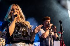 Coverband Vegas Baby boeken bij ONLY BANDS - de beste coverbands voor feesttenten en festivals