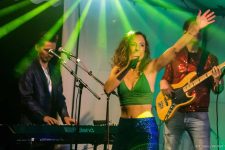 Greenlight Disco Band boeken bij ONLY BANDS - De beste coverbands voor jouw feesttent!