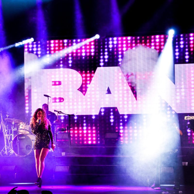 Live muziek voor evenementen - De beste coverbands boeken doe je bij ONLY BANDS