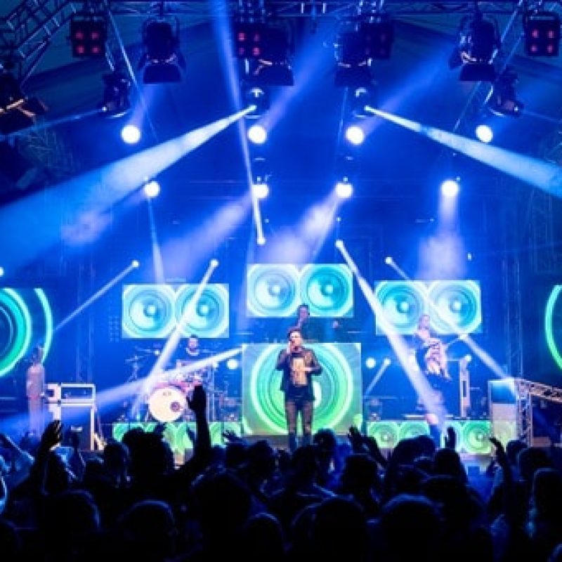 Coverband gezocht? | De beste coverbands boeken - ONLY BANDS